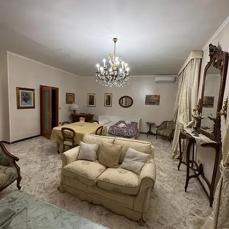 G & B House Μπάρι